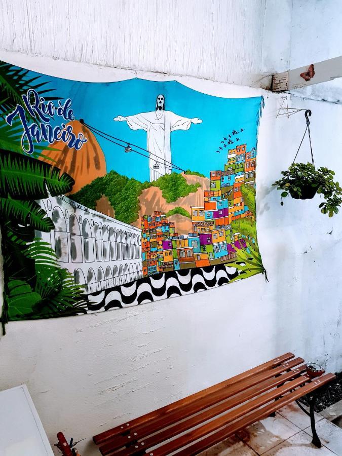 Quarto Individual Standard com Casa de Banho Partilhada