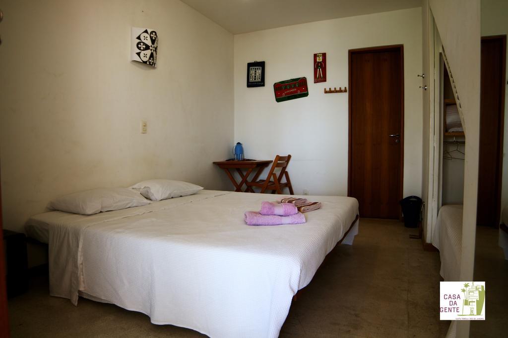 Quarto com Cama de Casal ou 2 de Solteiro
