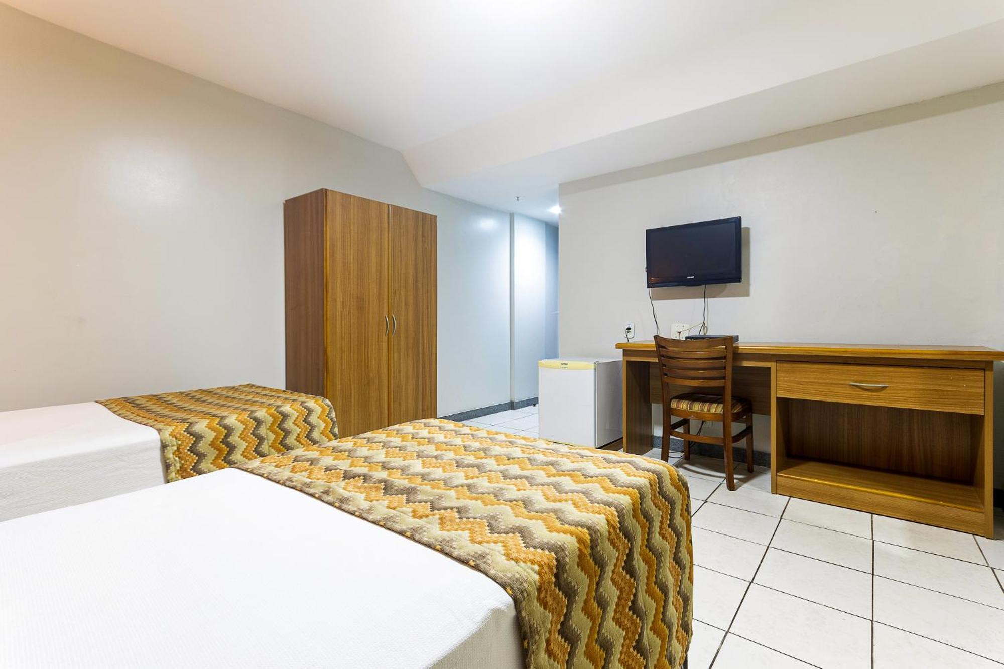 Twin Room,1542735568:JPEG