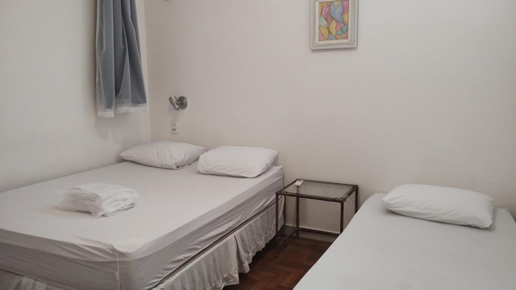 Quarto Triplo Básico