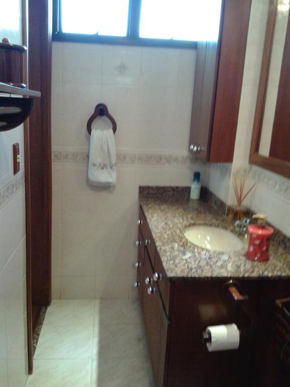 Quarto Duplo com Casa de Banho Privativa