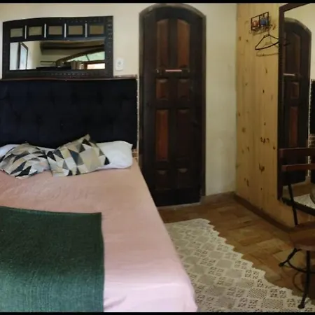 Pousada Marambaia Café - Praiana, econômica, Com café da manhã, piscina e hidromassagem ao ar livre - Frente para o mar-2
